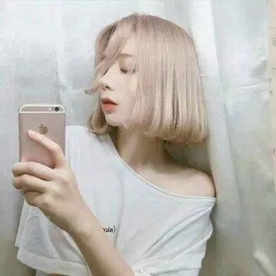 蓝色眼影